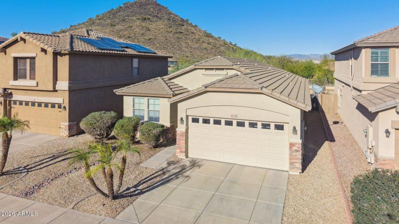 Front Elevation – Mtn views