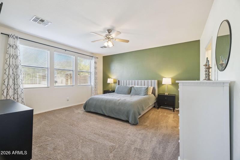 Primary Bedroom – Accent wall