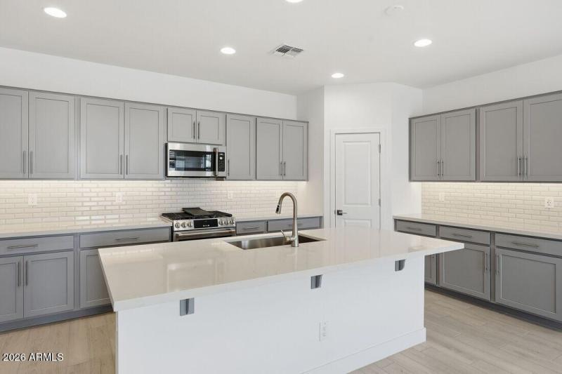 hj-az-phoenix-parkside-rio-vista-35-1-lo