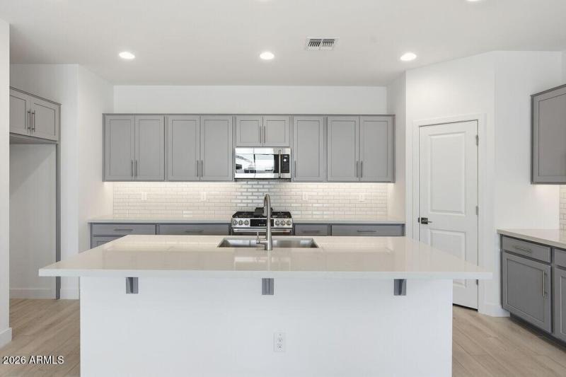 hj-az-phoenix-parkside-rio-vista-35-1-lo