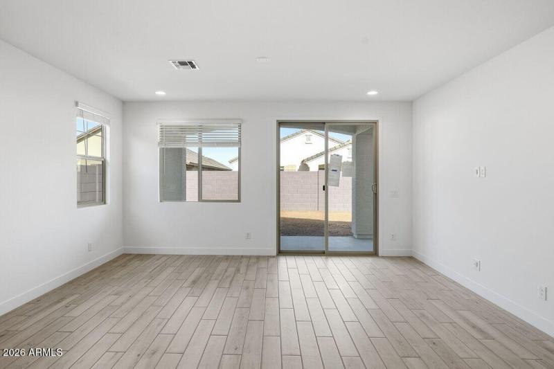 hj-az-phoenix-parkside-rio-vista-35-1-lo