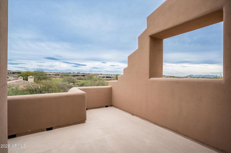 Upper Bedroom Golf Views