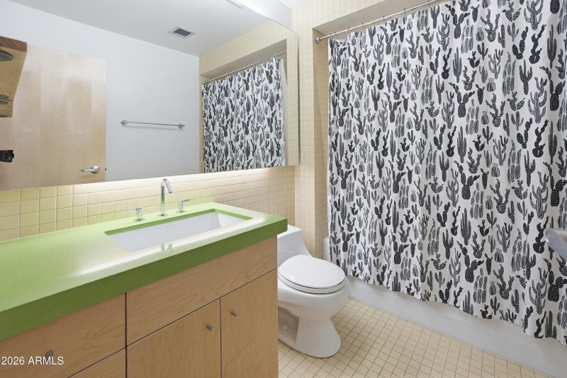 727 E Portland St Unit 35-18