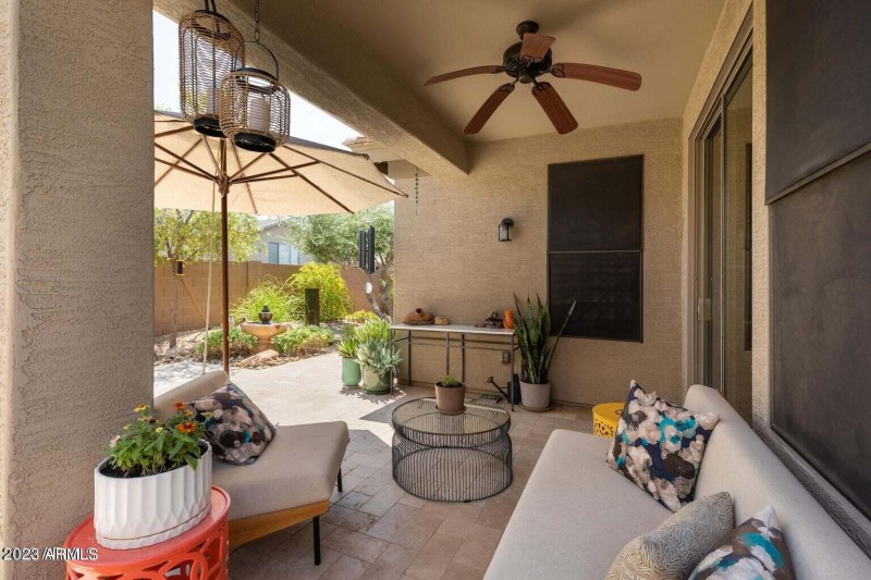 Desert Mirage Furnished Backyard