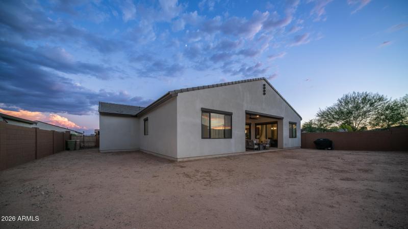 8022 W Northview Ave Exterior Photos-5