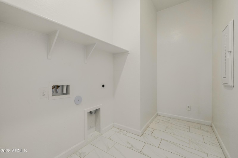 Laundry utility room