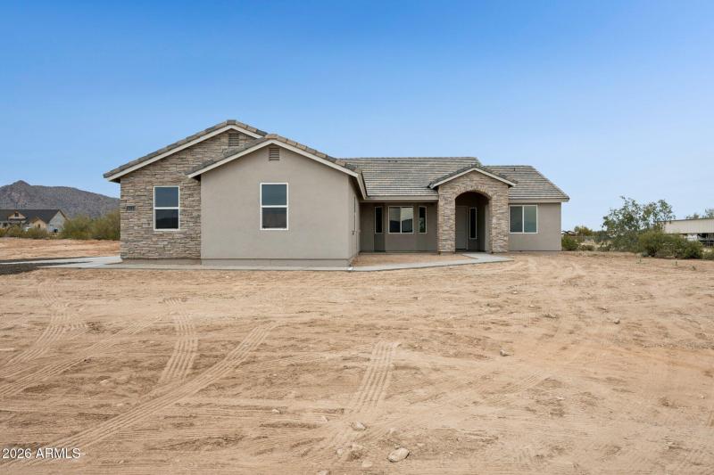 1-web-or-mls-20122-w-hazelwood-st