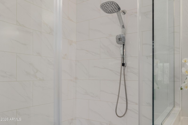 PRIMARY WALK-IN SHOWER