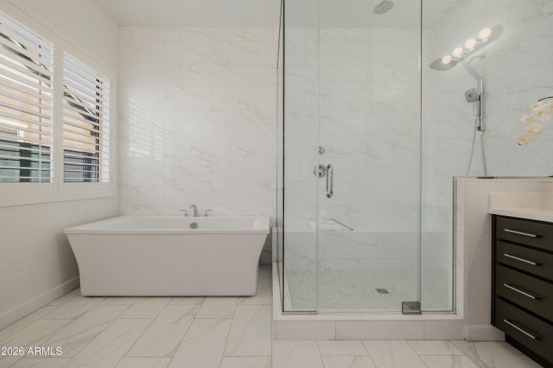 Primary Ensuite Bath