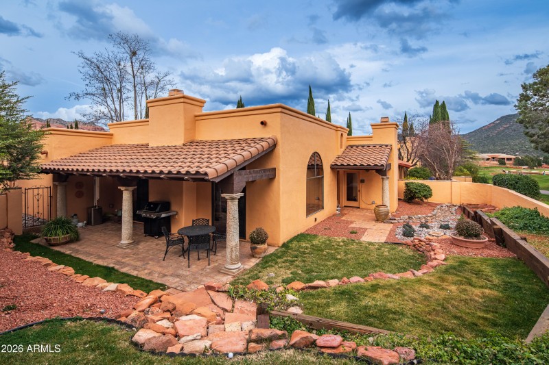 SIDE AND BACK YARD ON GREENS