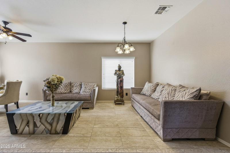 35834 W Cartegna Ln-10