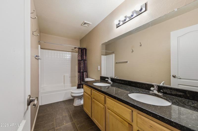 35834 W Cartegna Ln-40