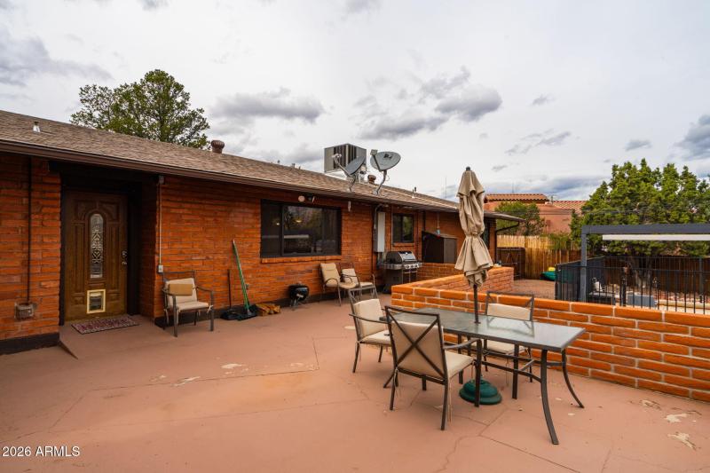 20-web-or-mls-80-juniper-dr