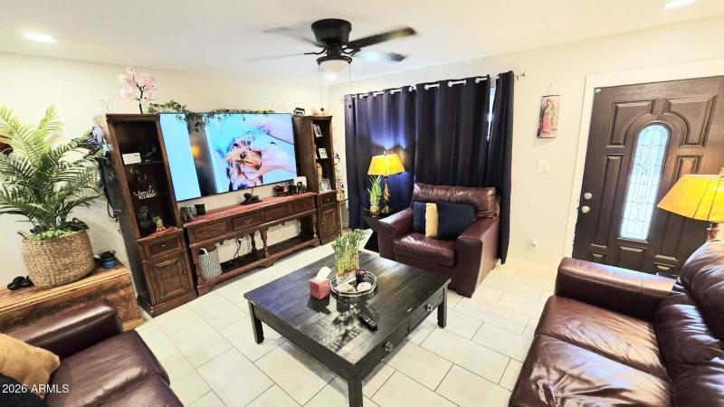 95afaf80-93e7-4655-873c-83aae25d6a21