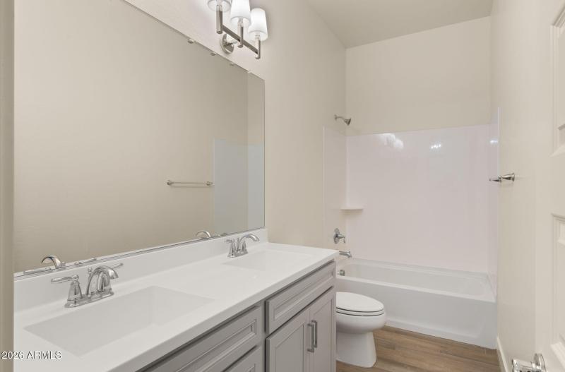22-web-or-mls-Full Bathroom