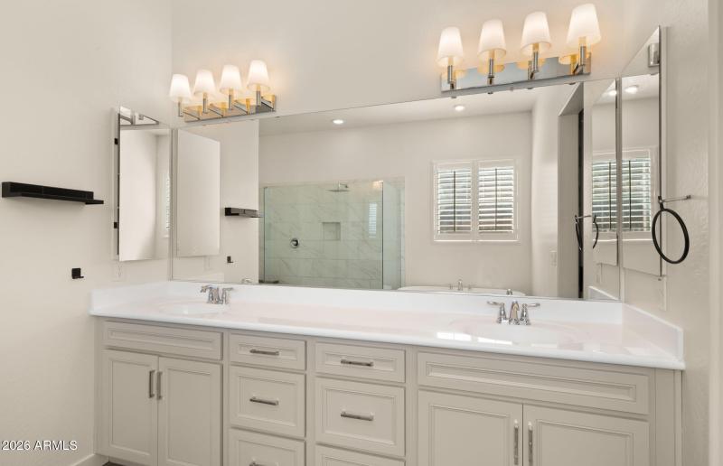 31-web-or-mls-Primary Bedroom7