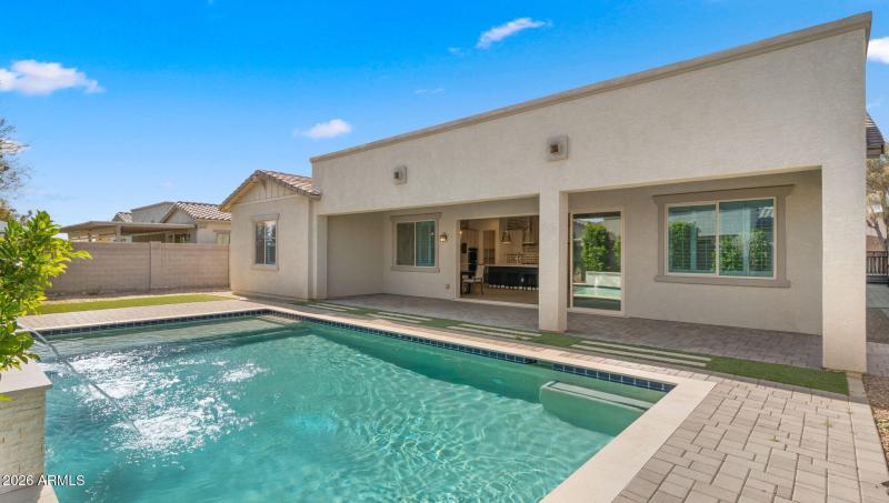 42-web-or-mls-Backyard5