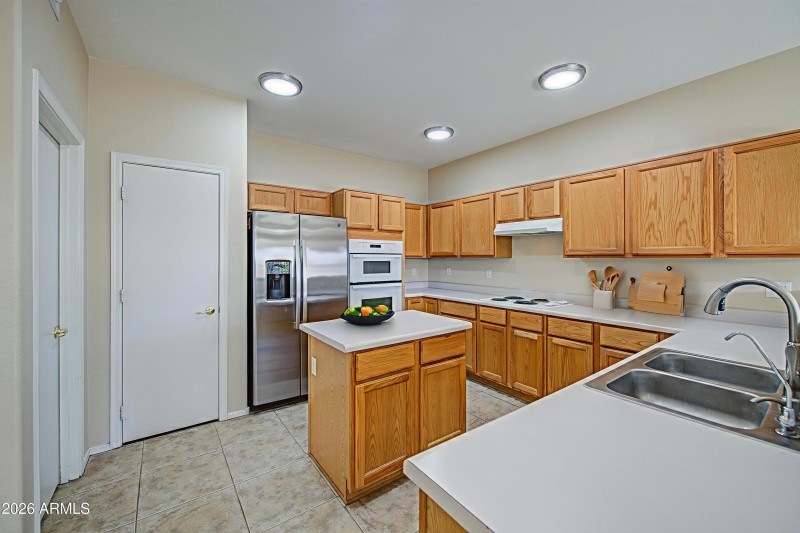 Kitchen-3 - Kitchen - Standard - 4