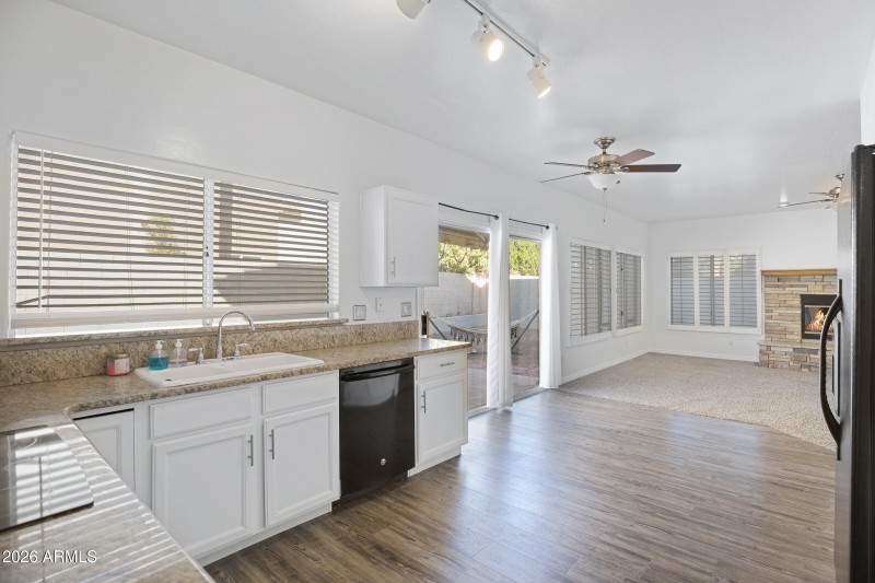 1248 E Briarwood Terrace-18