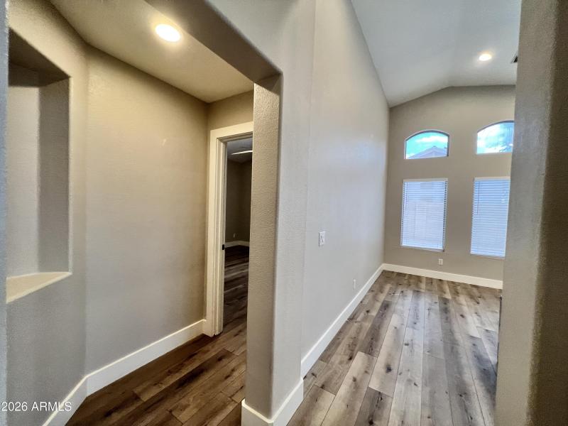 1696283396c8f267bb01214103ab4b8782292301