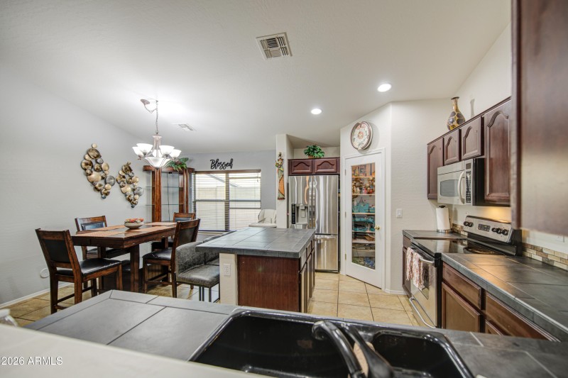 Kitchen 4