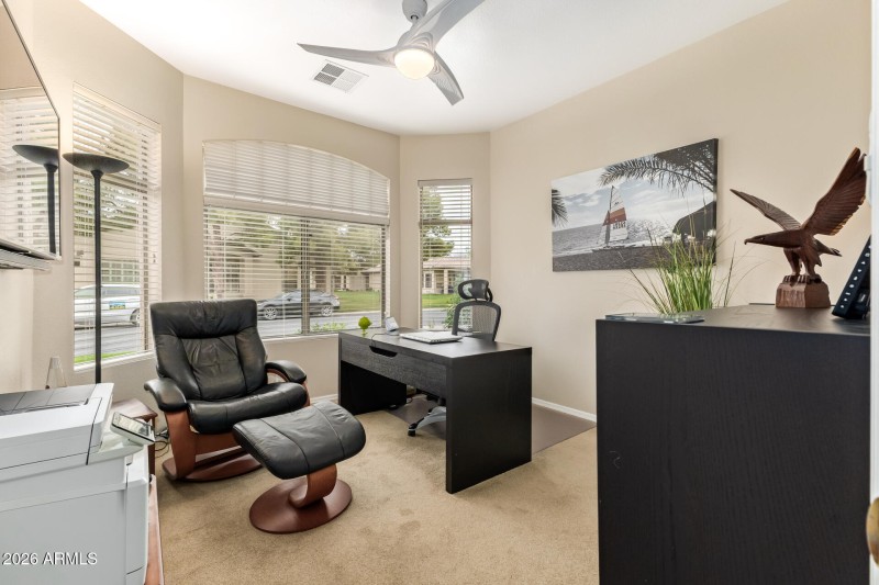 26 Guest Bedroom