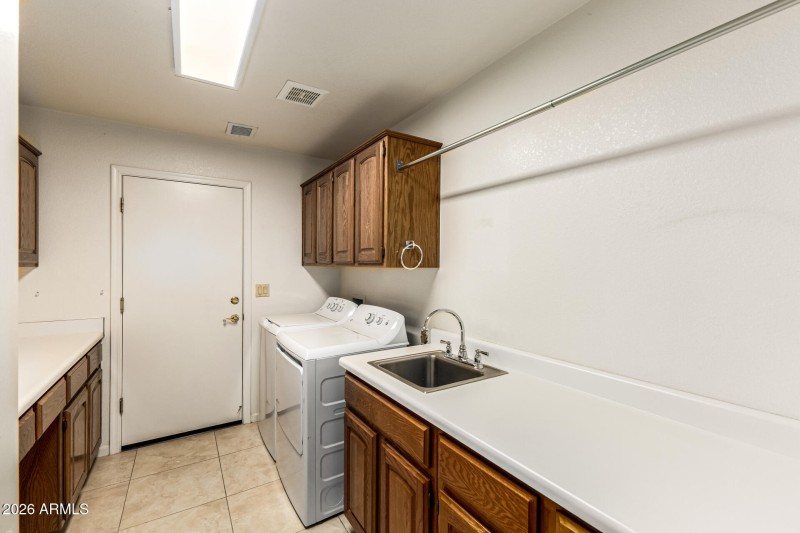 25 Laundry Room