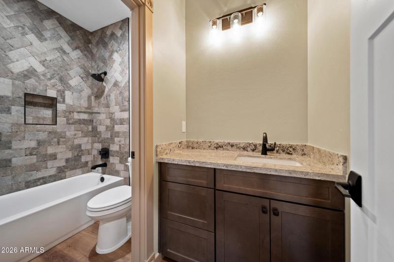 twinflamerealestatemedia-32_(2000)