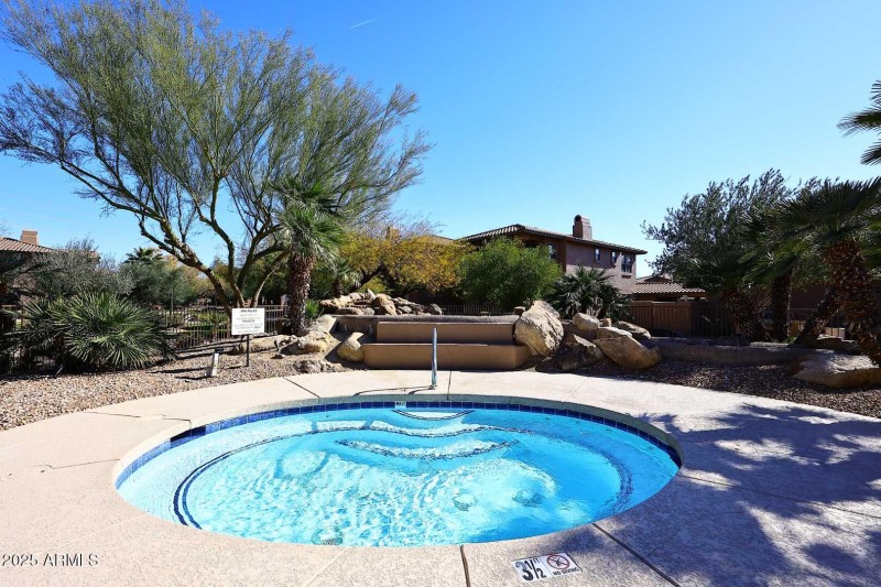 Mirage Crossing-Community Spa