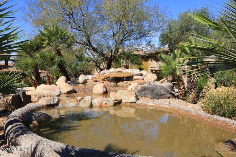 Mirage Crossing-Water Feature