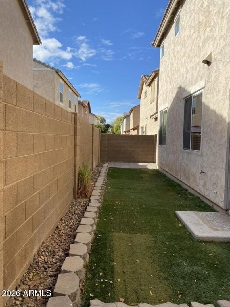 EDFFBADD-C5C1-4029-99F6-32E9D2DF0205_1_1