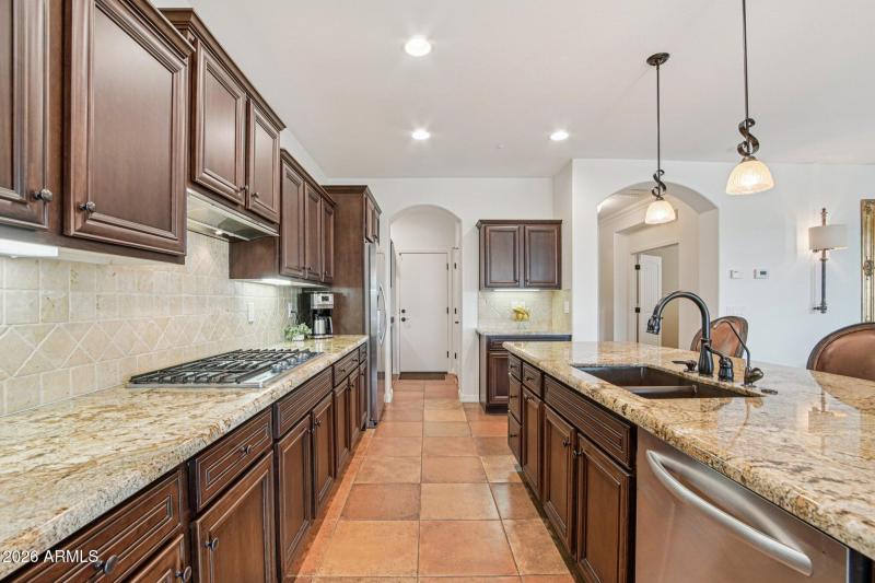 12-web-or-mls-N 129th Ln-S1202-012