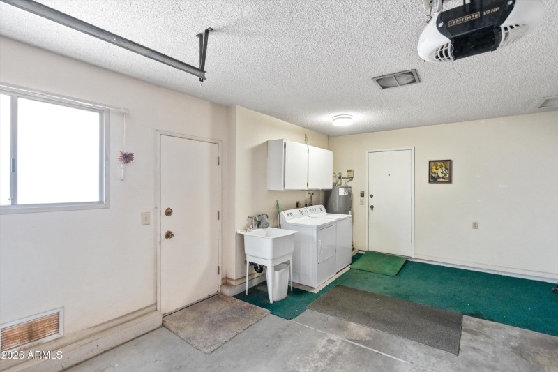 21-Garage and Laundry