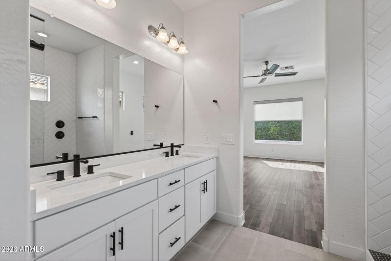 25-web-or-mls-Untitled-25