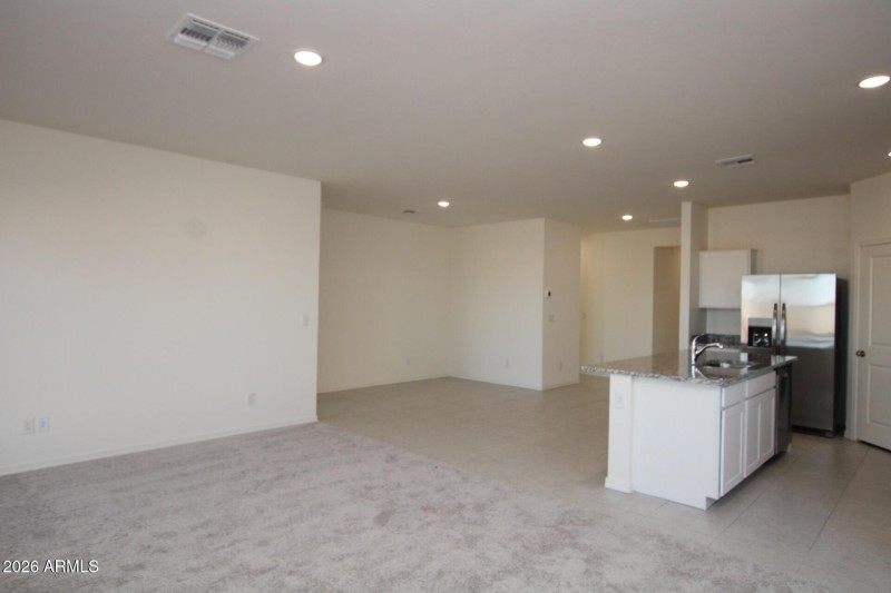 ec5ad4d3-73cc-4bde-9422-ec357d91ff77