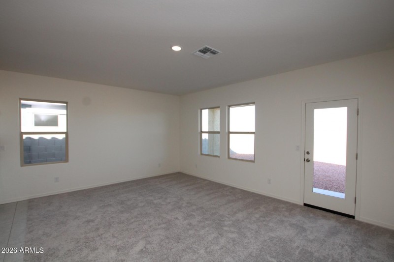 84b353b3-9df2-41df-b401-16429cd7f105