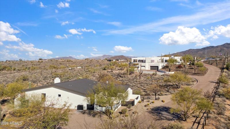 3 Bedroom Guest House, Private