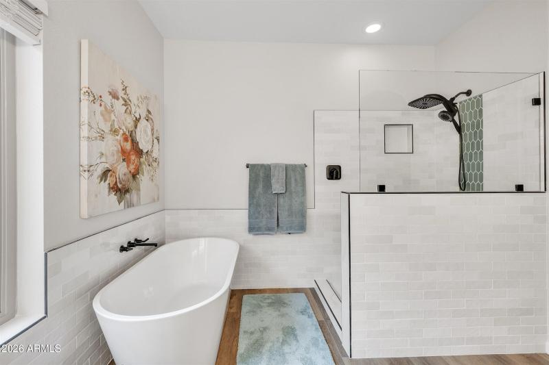 38_primary bath.png