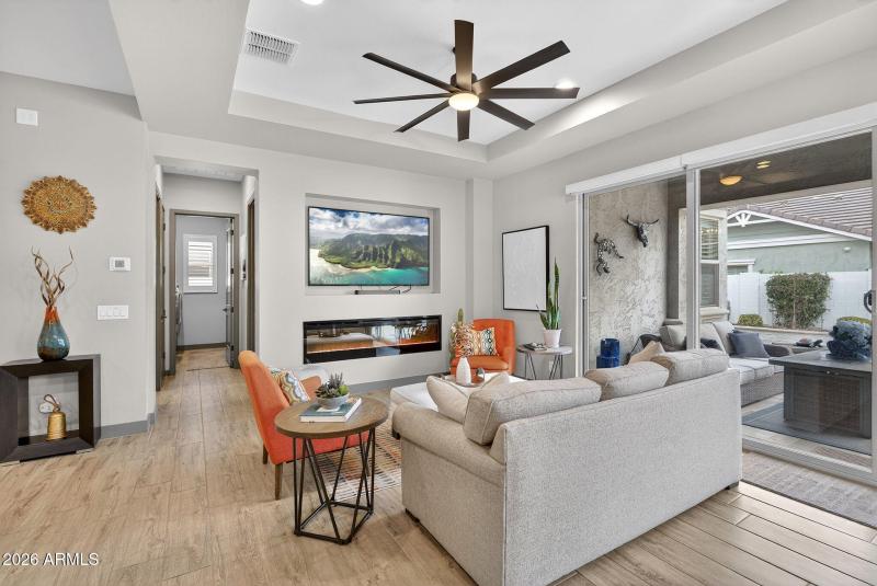 6-web-or-mls-25E Skousen St