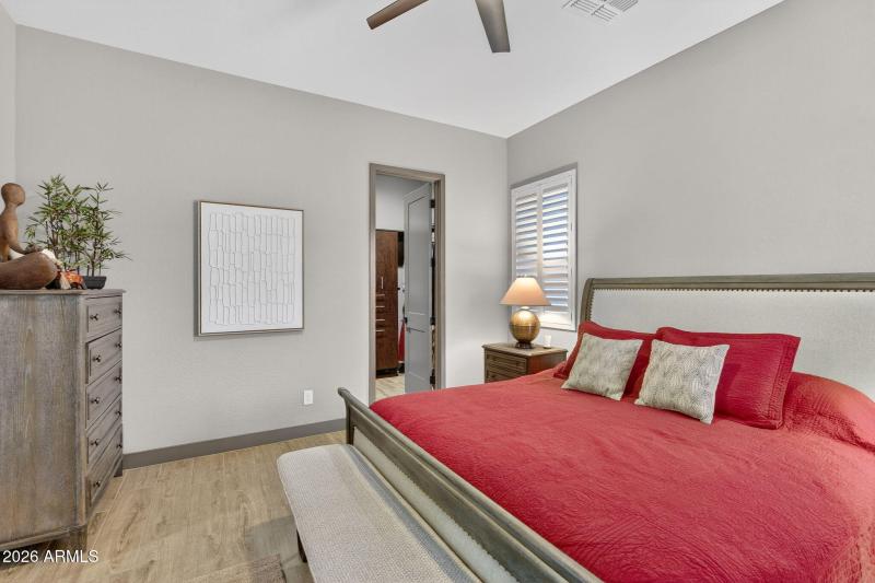 32-web-or-mls-38E Skousen St