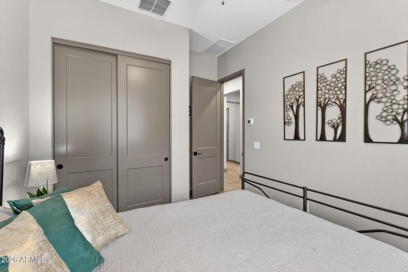 40-web-or-mls-04E Skousen St