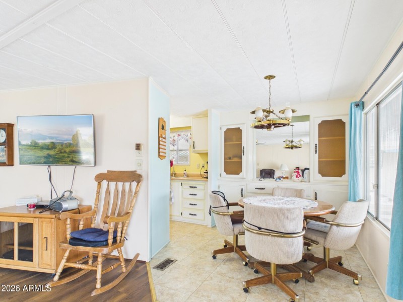 CAM03379G0-PR0179-STILL004