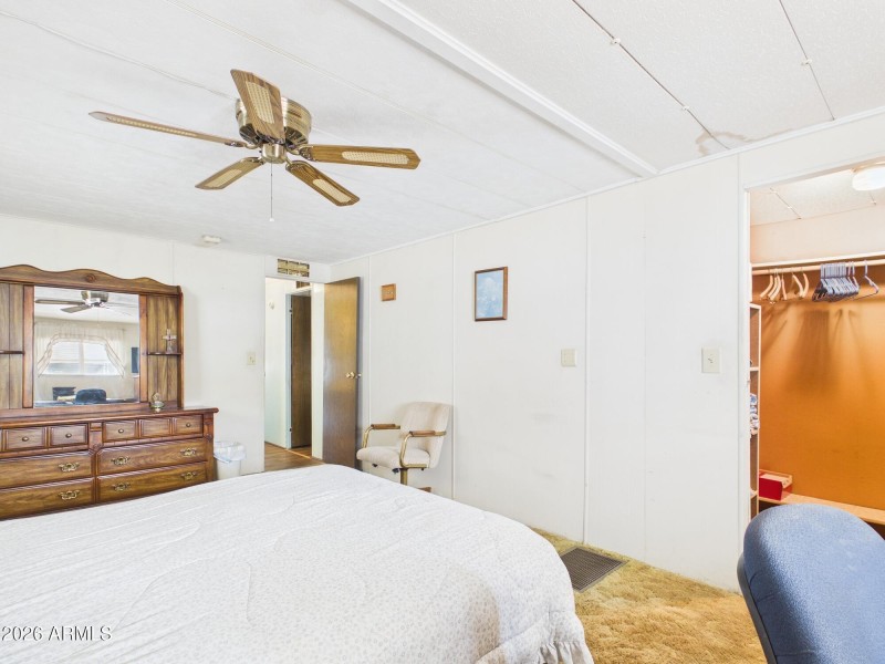 CAM03379G0-PR0179-STILL013