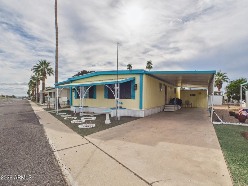 CAM03379G0-PR0179-STILL016