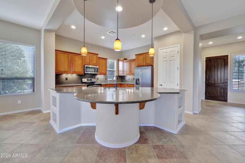 Large Entertaining Island