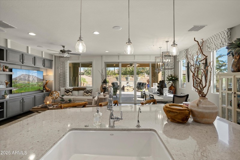 ENGINEERED STONE COUNTERTOPS