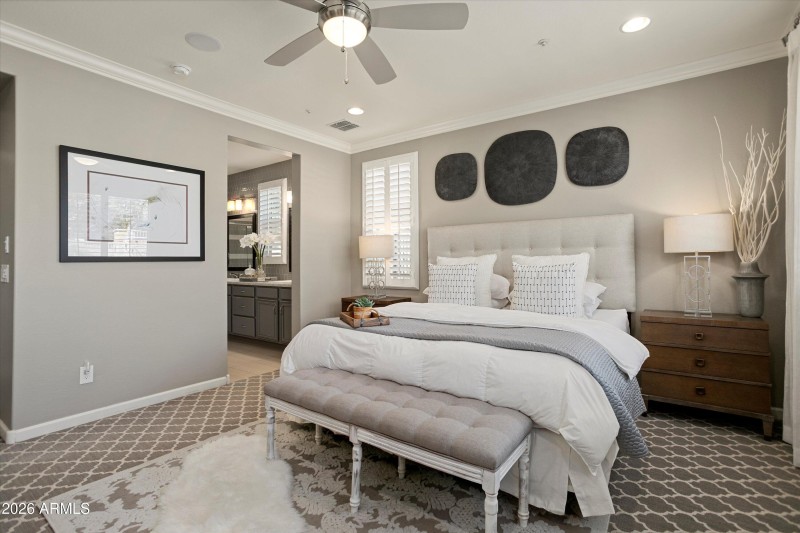 OUTSTANDING FEATURES