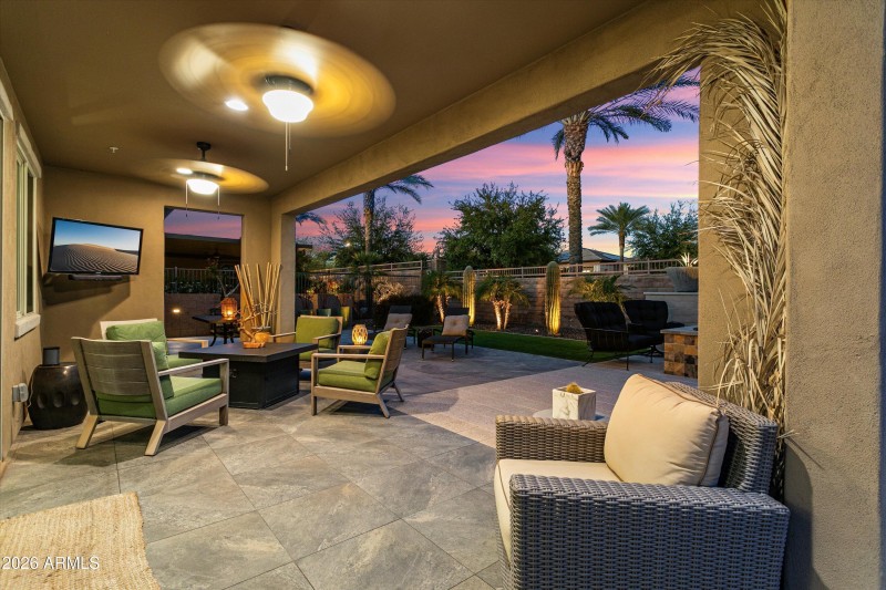SPACIOUS COVERED PATIO