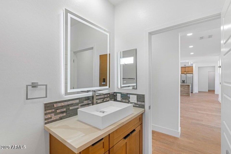 20251020231606443854000000-o