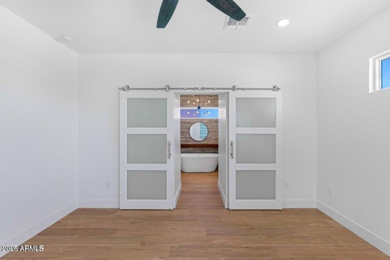 20251020231420774679000000-o